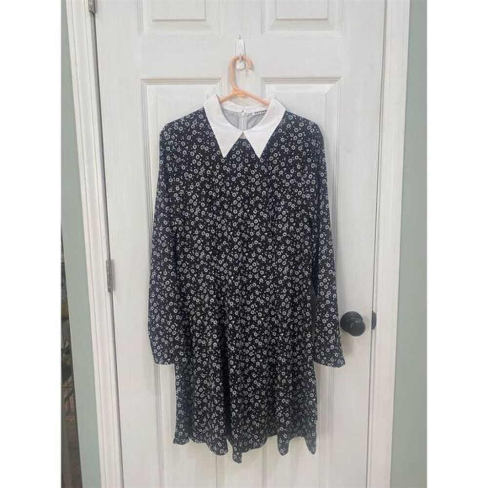 Wednesday Adams VETIOR Women's XL Black Floral  Halloween Dress